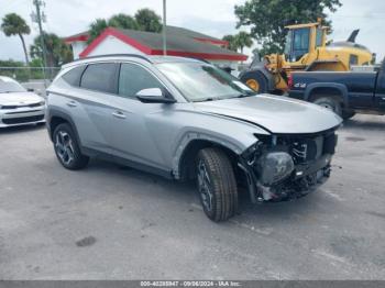  Salvage Hyundai TUCSON