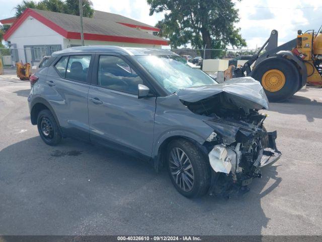  Salvage Nissan Kicks