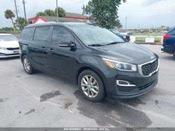  Salvage Kia Sedona