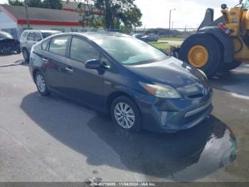  Salvage Toyota Prius