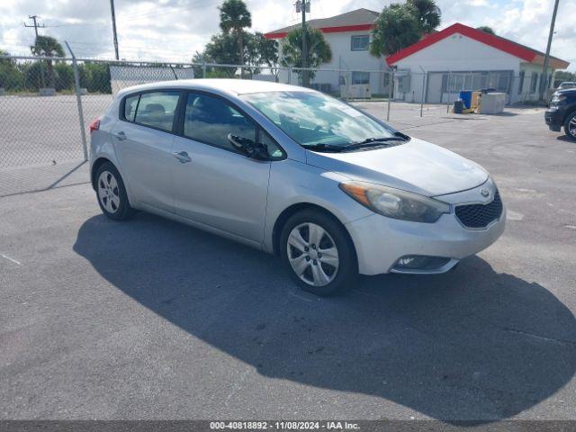  Salvage Kia Forte