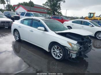  Salvage Nissan Maxima