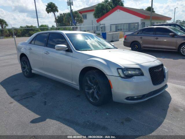  Salvage Chrysler 300