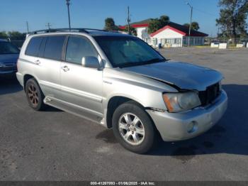  Salvage Toyota Highlander