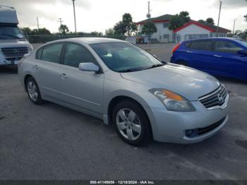  Salvage Nissan Altima