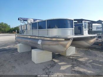  Salvage Bentley Pontoon 4 Point