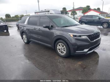  Salvage Kia Carnival