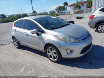  Salvage Ford Fiesta