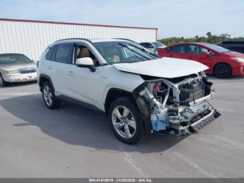  Salvage Toyota RAV4