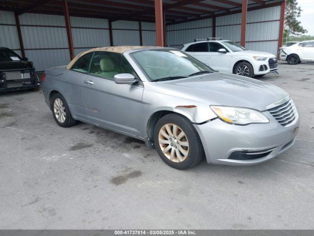  Salvage Chrysler 200