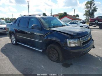  Salvage Chevrolet Avalanche