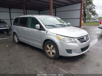  Salvage Volkswagen Routan