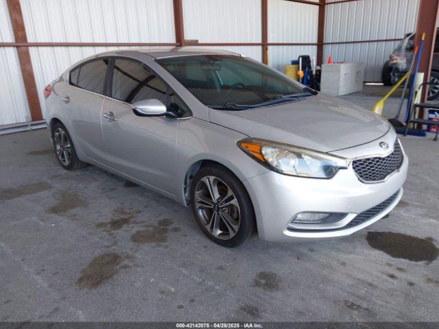  Salvage Kia Forte