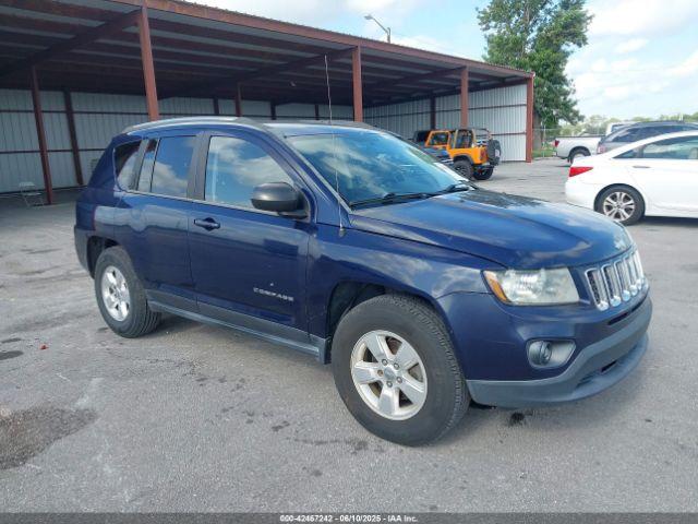  Salvage Jeep Compass