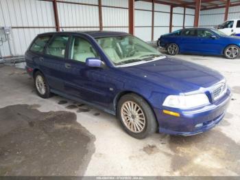  Salvage Volvo V40