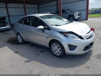  Salvage Ford Fiesta