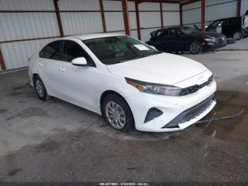  Salvage Kia Forte