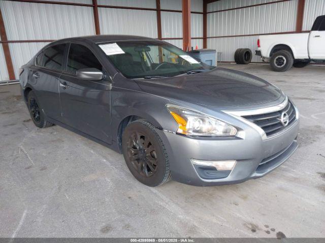  Salvage Nissan Altima