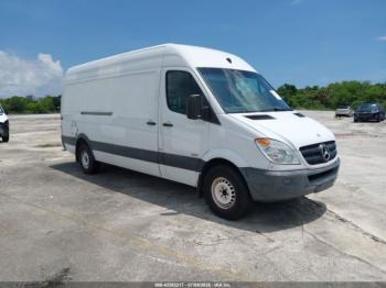  Salvage Mercedes-Benz Sprinter 2500