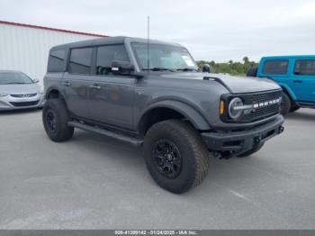  Salvage Ford Bronco