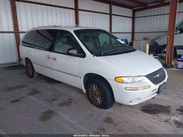  Salvage Chrysler Town & Country