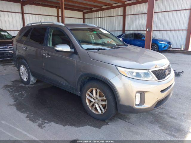  Salvage Kia Sorento