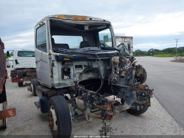  Salvage Hino 258 268