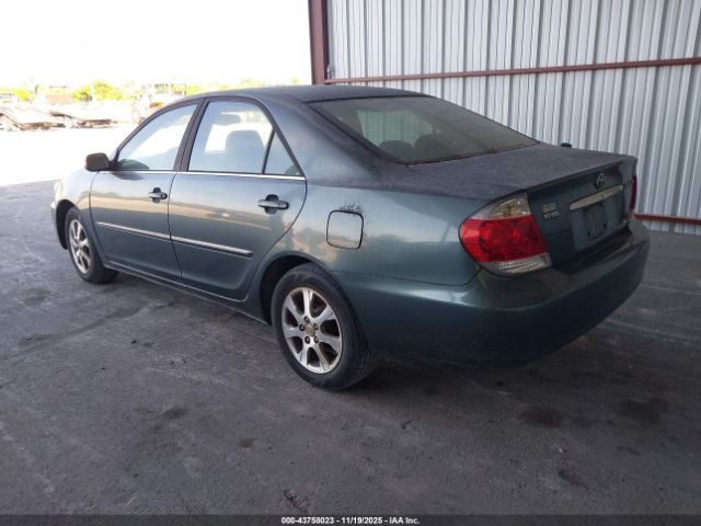 Toyota Camry Xle V6 Image 2