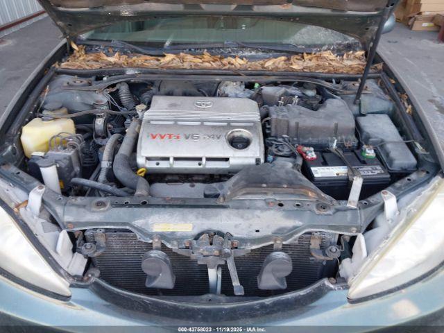 Toyota Camry Xle V6 Image 5