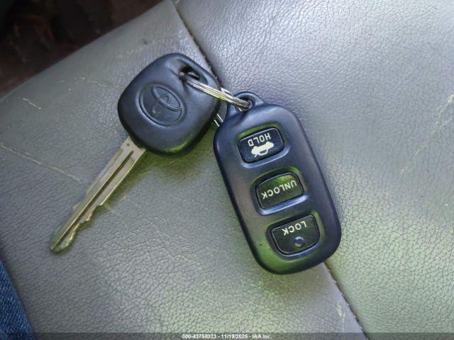 Toyota Camry Xle V6 Image 8