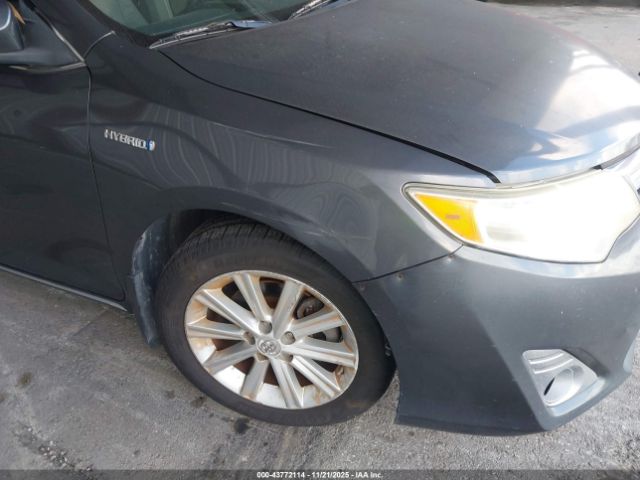 Toyota Camry Xle Image 7