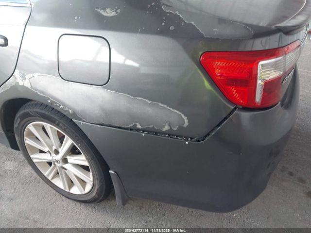 Toyota Camry Xle Image 14