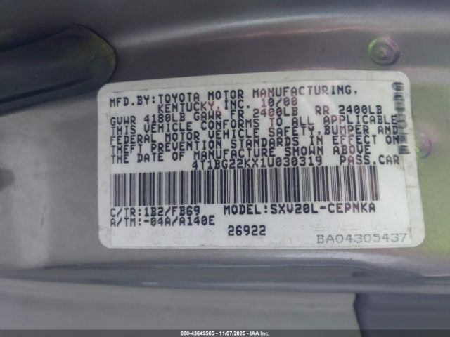 Toyota Camry Le Image 7