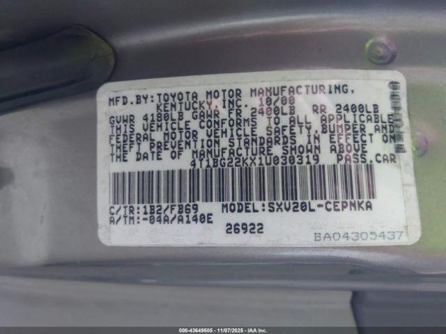 Toyota Camry Le Image 7