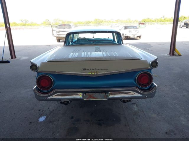 Ford Galaxie Image 17