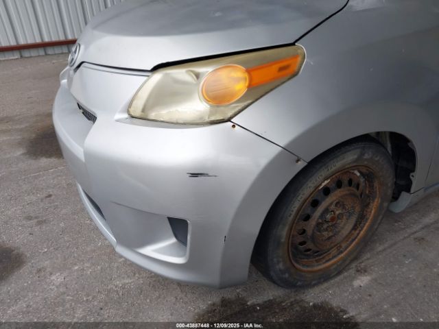 Scion xD Image 16