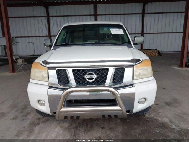 Nissan Titan Sv Image 7