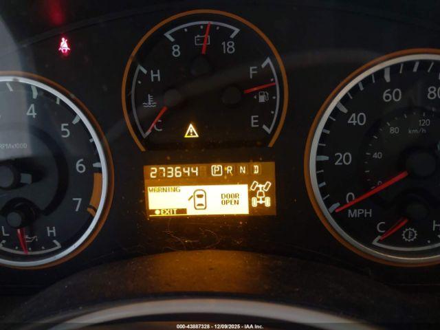 Nissan Titan Sv Image 12