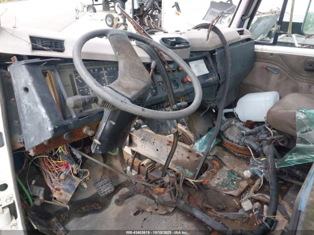 International 4000 4900 Image 3