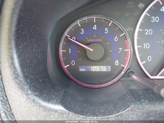 Toyota Sienna Le Image 11