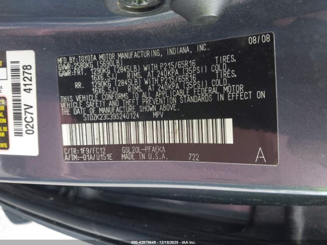 Toyota Sienna Le Image 6