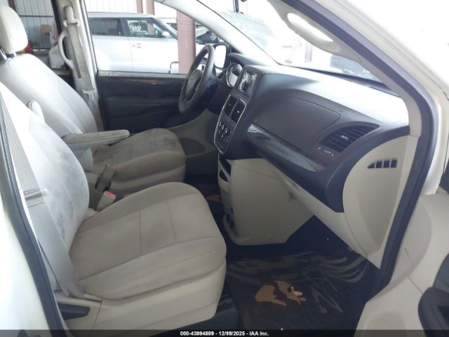 Dodge Grand Caravan Express Image 3