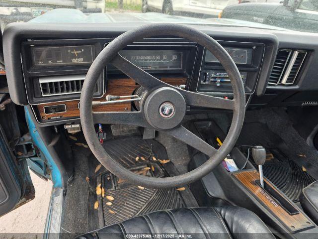 Chevrolet El Camino Image 8