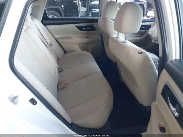 Nissan Altima 2.5 S Image 8