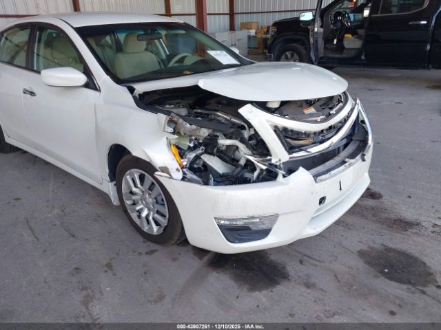 Nissan Altima 2.5 S Image 9