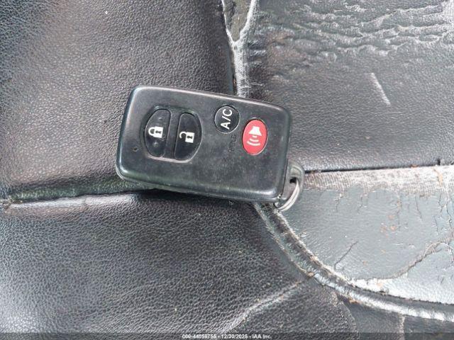 Toyota Prius Iii Image 9