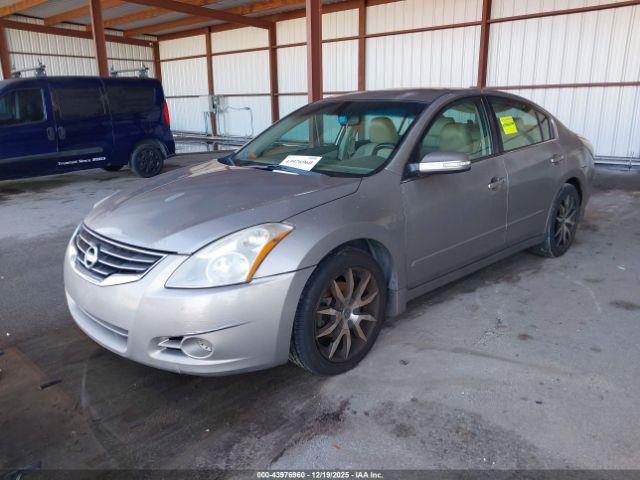 Nissan Altima 2.5 S Image 2