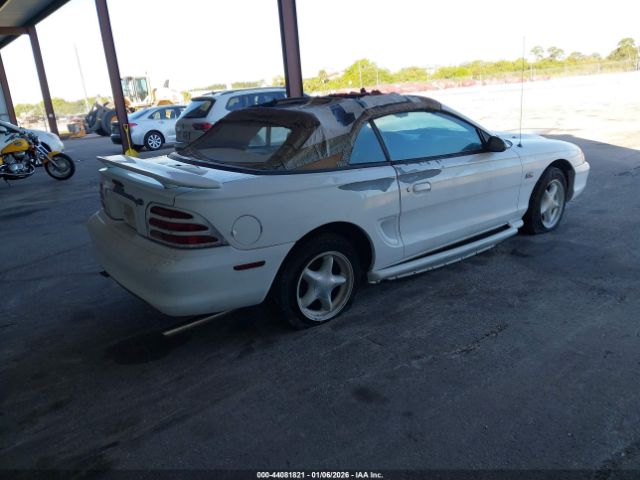 Ford Mustang Image 3