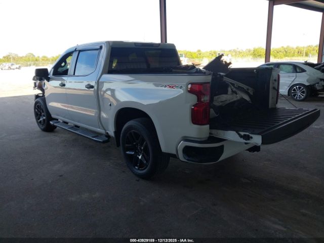 Chevrolet Silverado 1500 4wd  Short Bed Custom Image 5