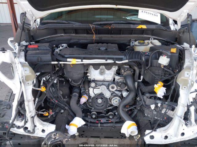 Chevrolet Silverado 1500 4wd  Short Bed Custom Image 10